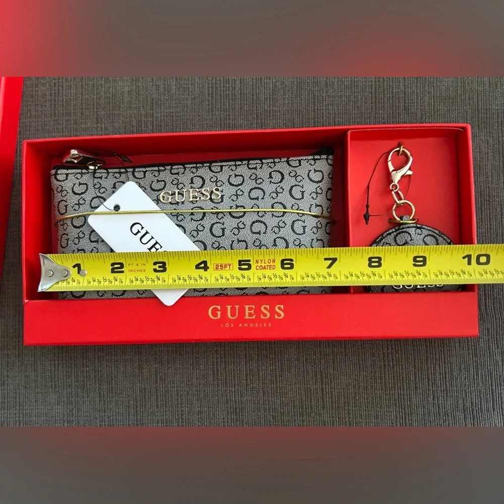 GUESS Junction Travel Cosmetic Bag and Keychain Gift Set Black NWT